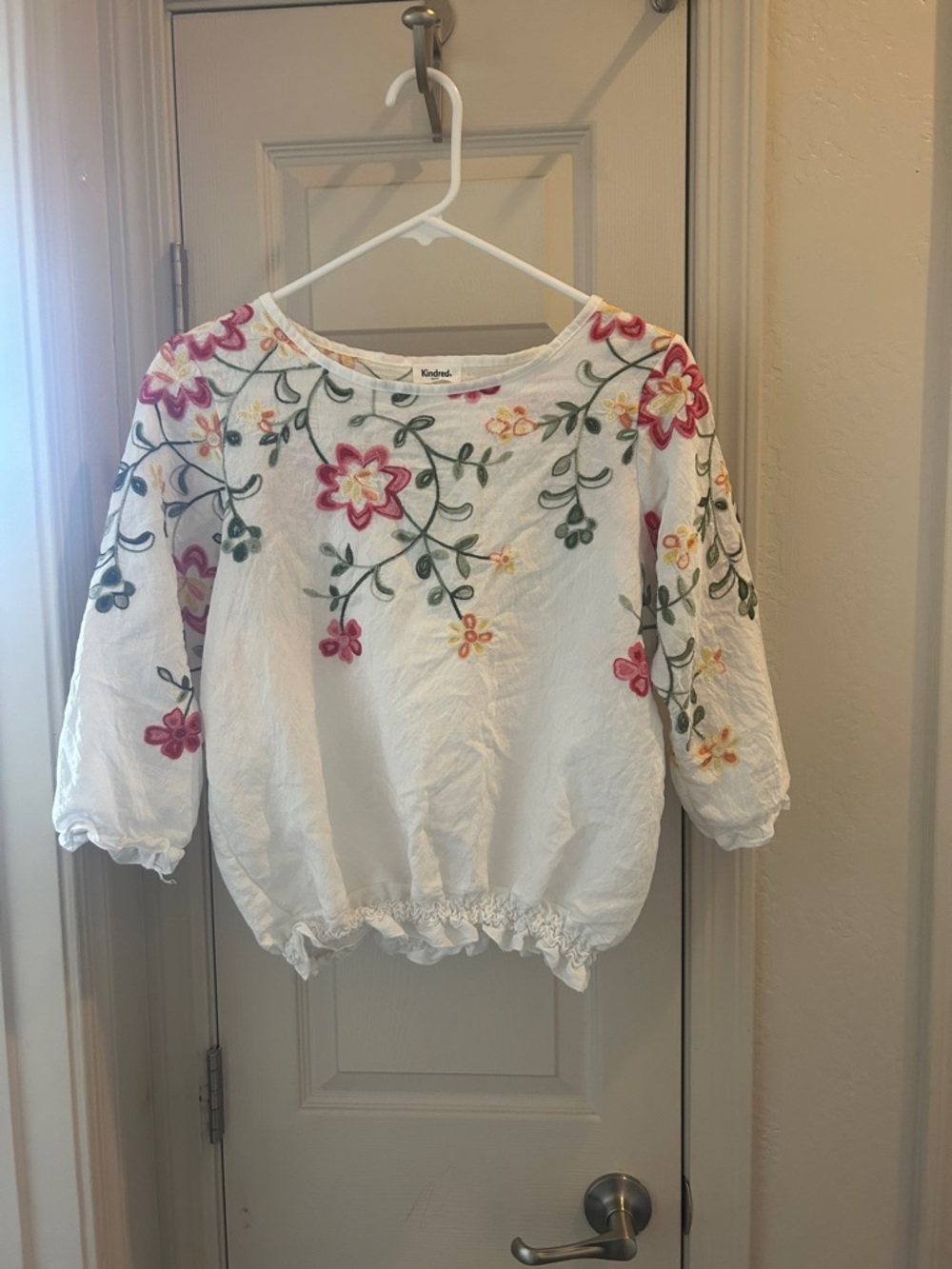 Kindred Petite Floral Embroidered Blouse White 3/4 Sleeve Boho Cottagecore Top